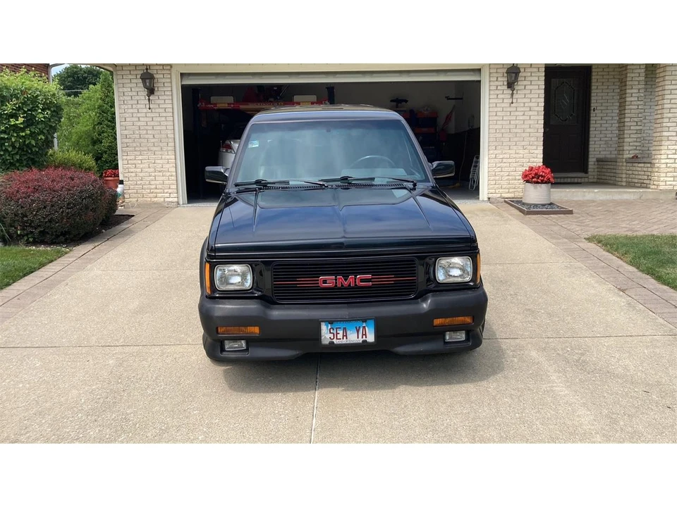 1993 GMC Syclone - Image 11 of 13