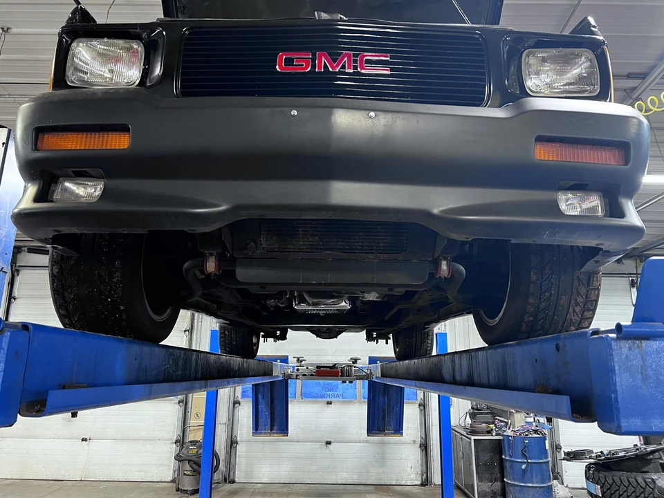 1993 GMC S-15 Jimmy 1st Gen - Image 24 of 31