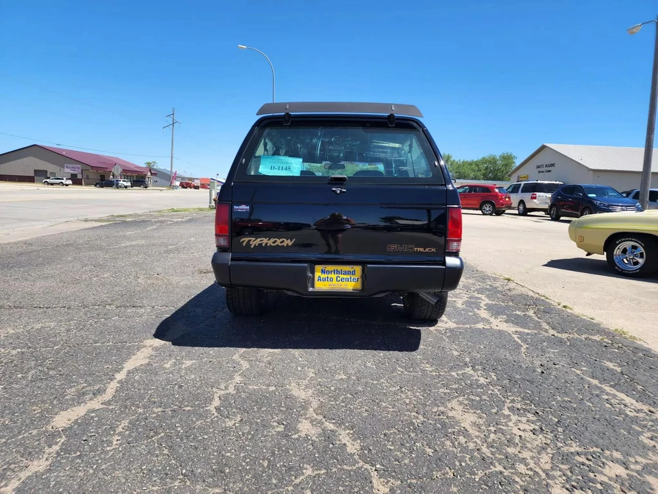 1993 GMC S-15 Jimmy 1st Gen - Image 5 of 31