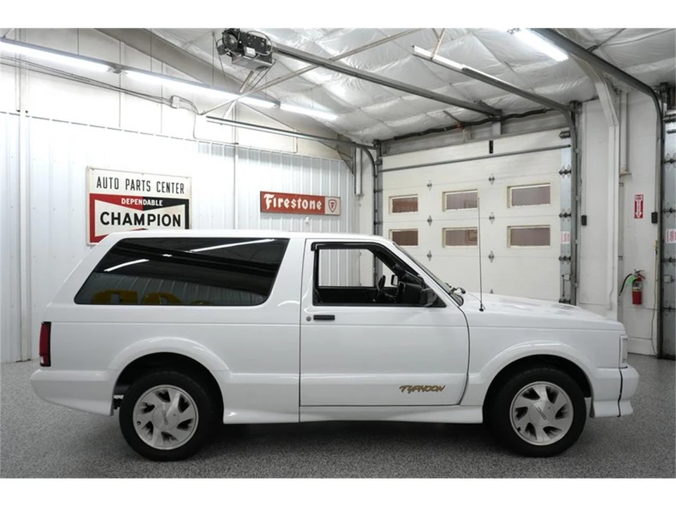1993 GMC Syclone - Image 17 of 31