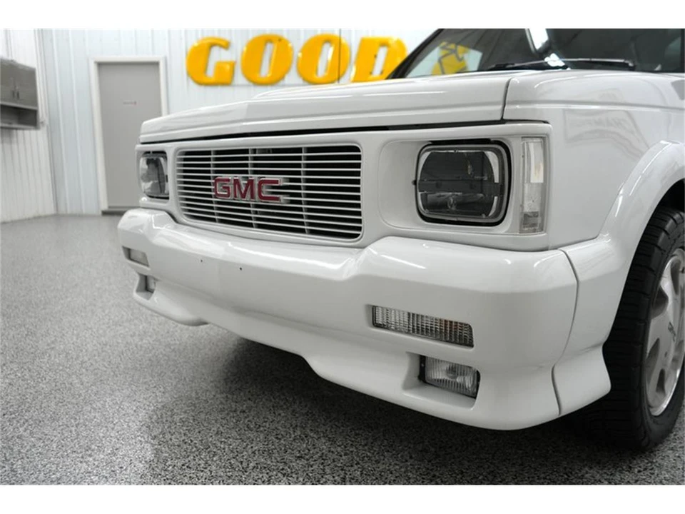 1993 GMC Syclone - Image 29 of 31