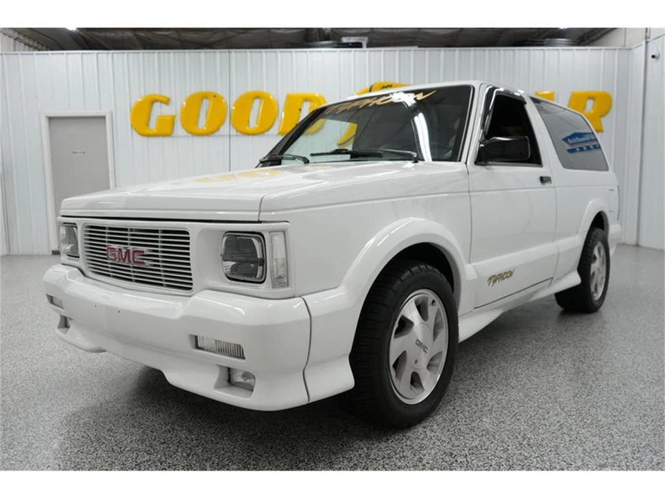 1993 GMC Syclone - Image 2 of 31