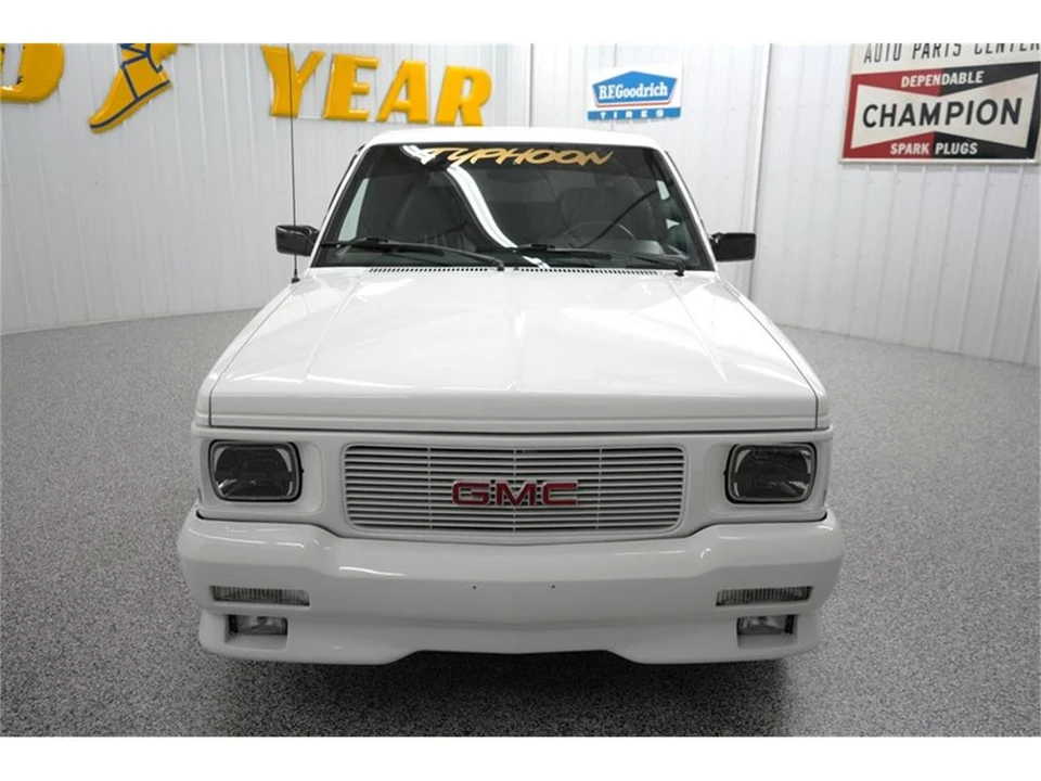 1993 GMC Syclone - Image 27 of 31