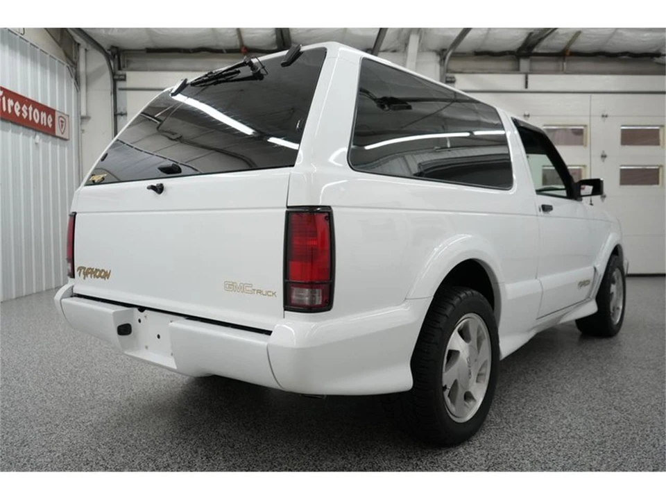 1993 GMC Syclone - Image 16 of 31