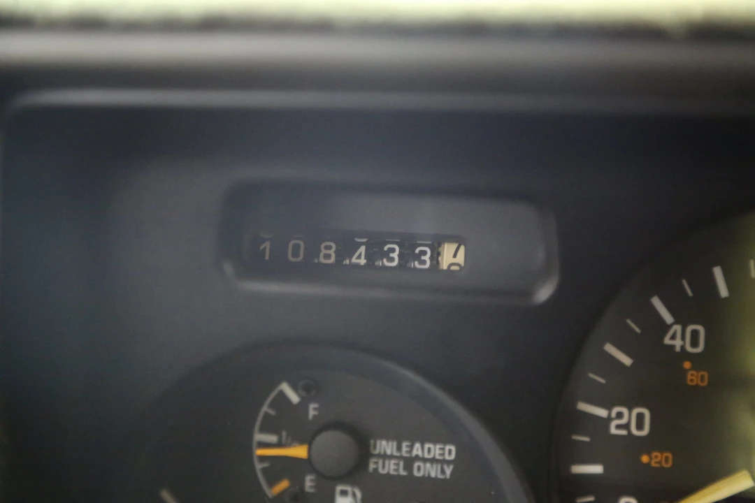 1993 GMC S-15 Jimmy 1st Gen - Image 18 of 31