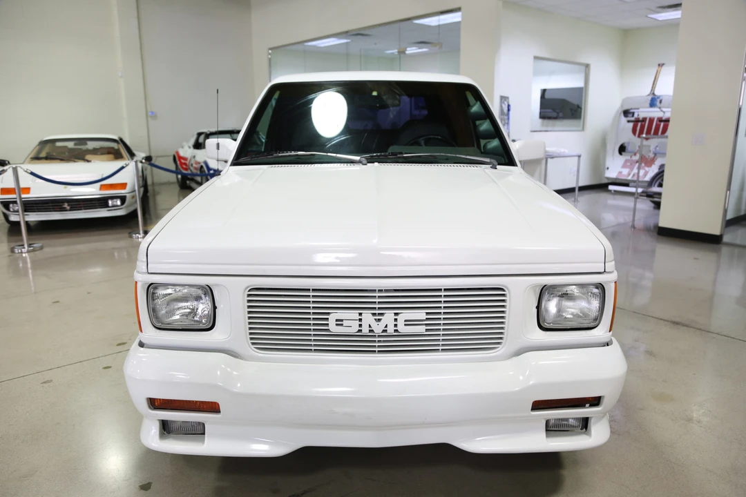 1993 GMC S-15 Jimmy 1st Gen - Image 2 of 31