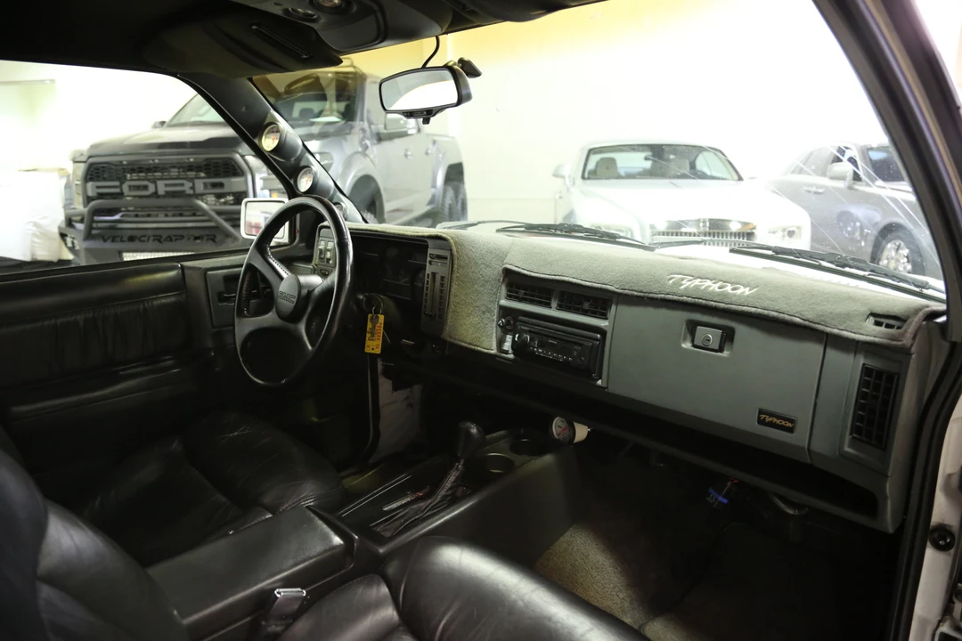 1993 GMC S-15 Jimmy 1st Gen - Image 15 of 31