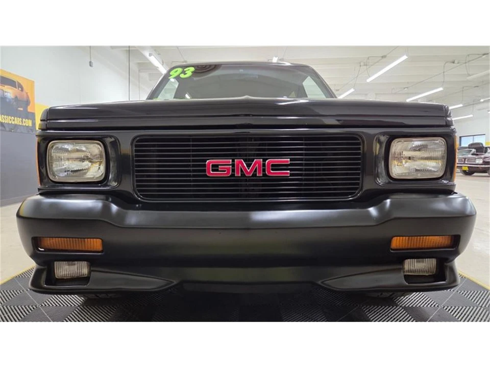 1993 GMC Syclone - Image 8 of 31
