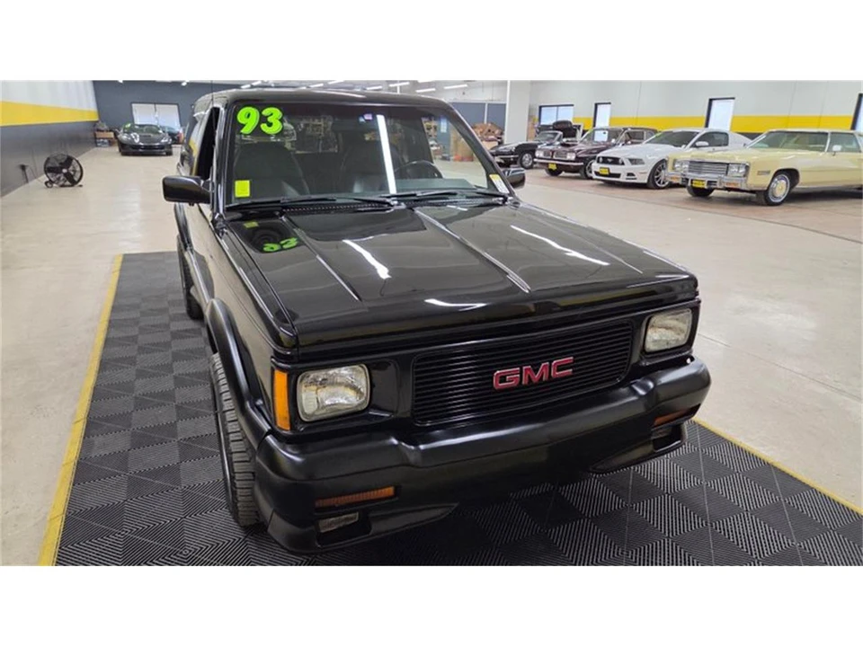 1993 GMC Syclone - Image 9 of 31