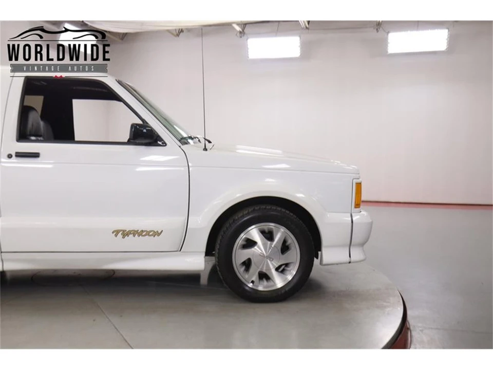 1993 GMC Syclone - Image 8 of 31
