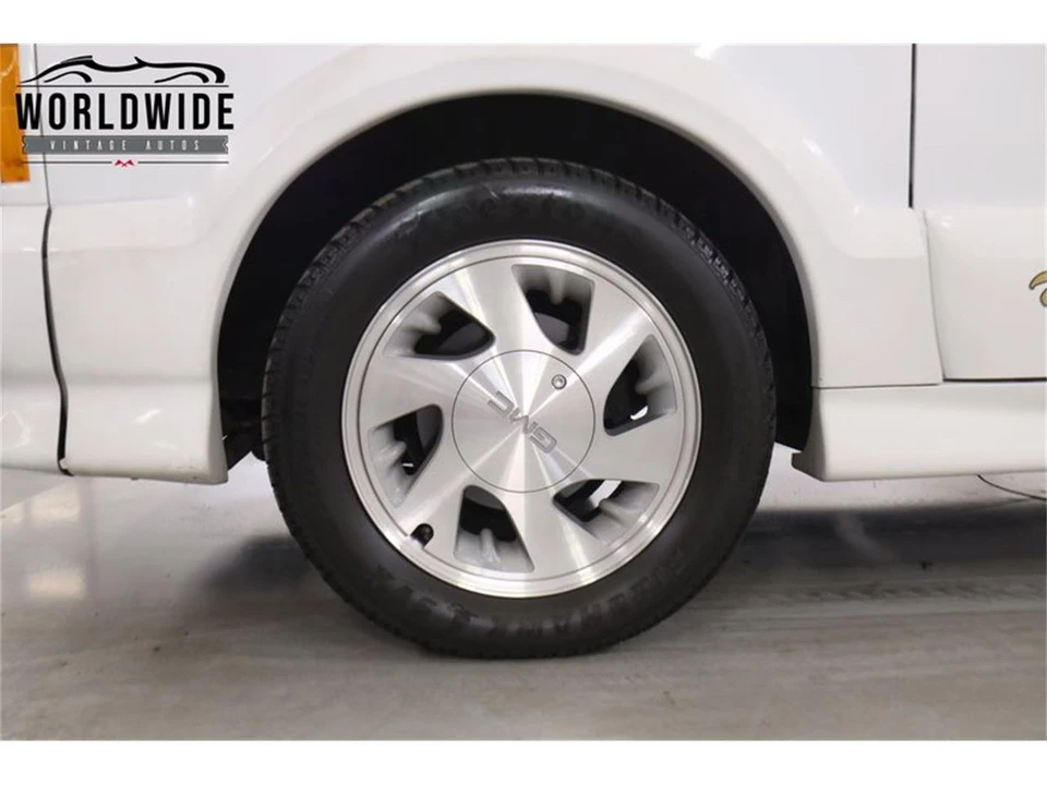 1993 GMC Syclone - Image 12 of 31