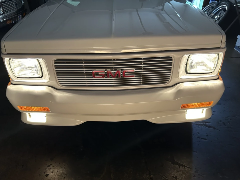 1993 GMC S-15 Jimmy 1st Gen - Image 18 of 31