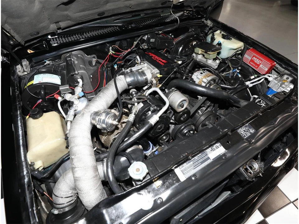 1993 GMC Syclone - Image 2 of 31