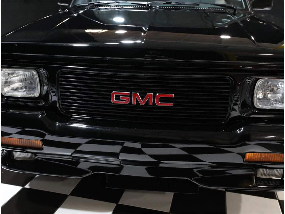 1993 GMC Syclone - Image 11 of 31