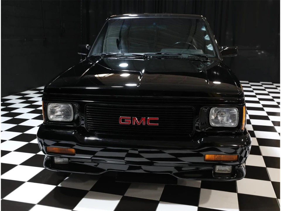 1993 GMC Syclone - Image 12 of 31