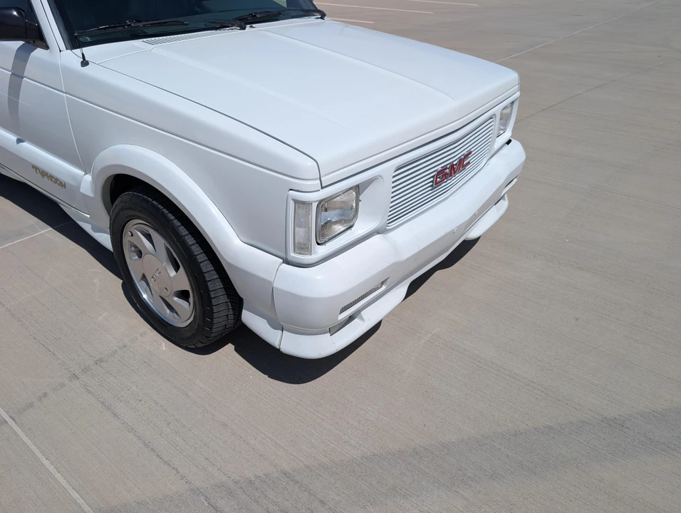 1993 GMC - Image 23 of 31
