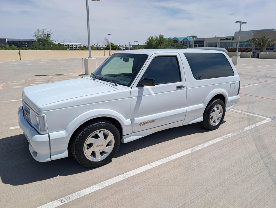 1993 GMC - Image 8 of 31