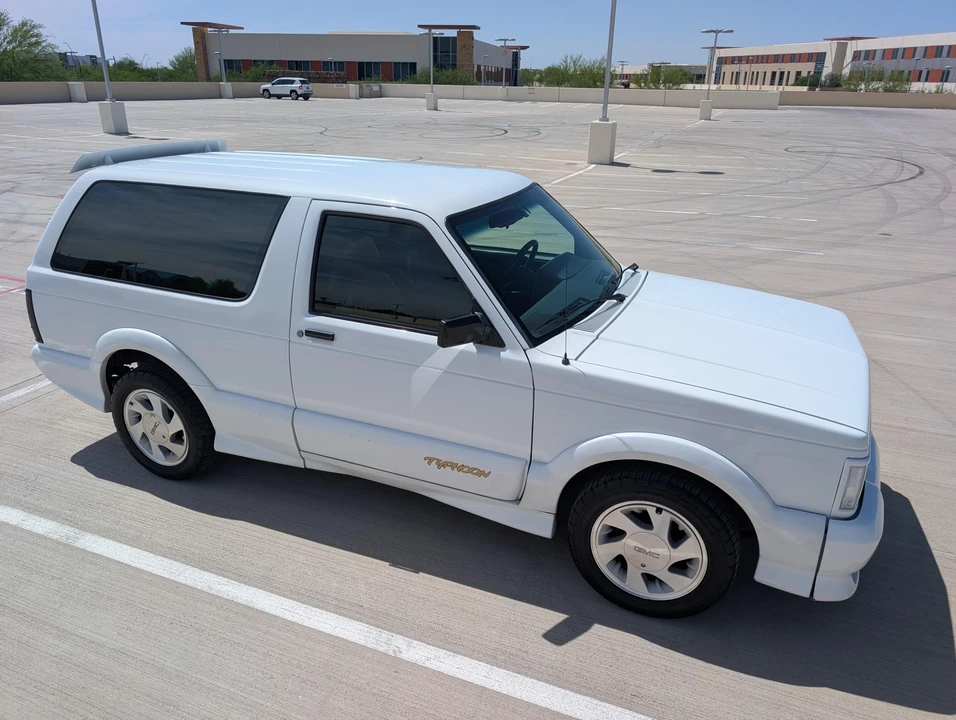 1993 GMC - Image 19 of 31