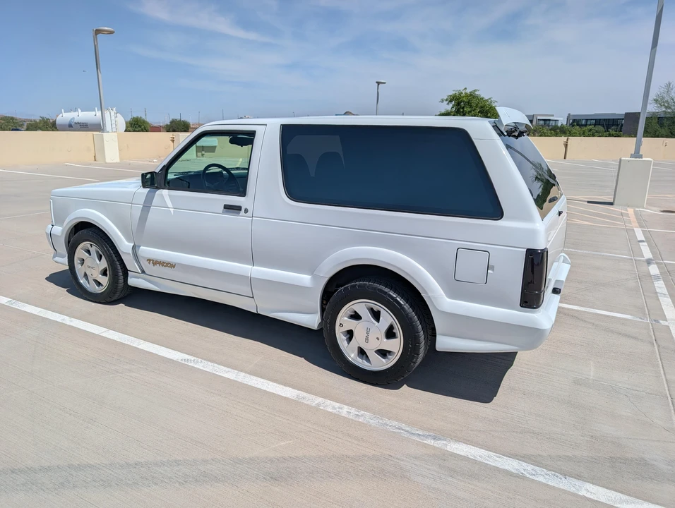 1993 GMC - Image 11 of 31