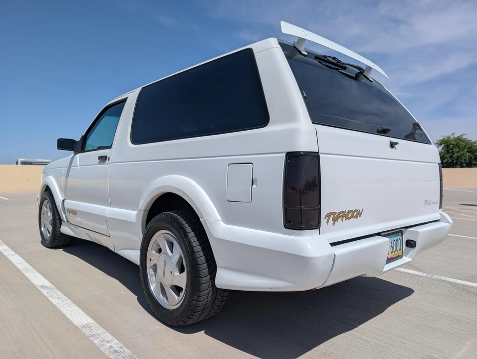 1993 GMC - Image 13 of 31