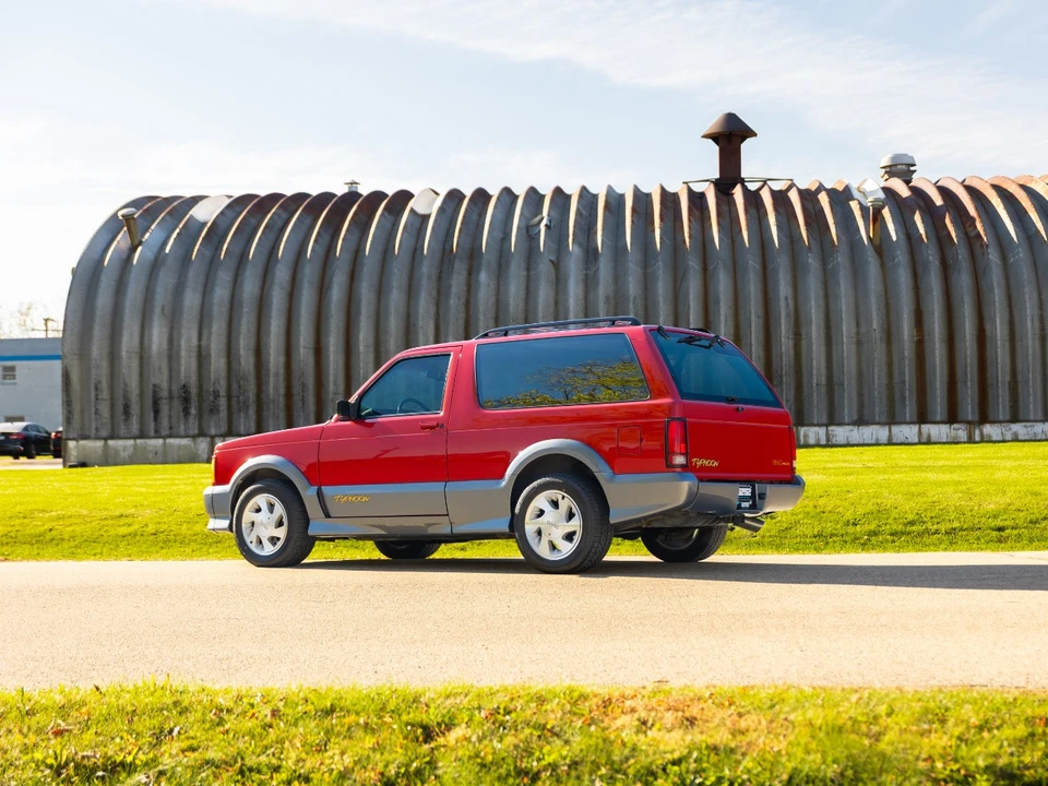 1993 GMC S-15 Jimmy 1st Gen - Image 4 of 21
