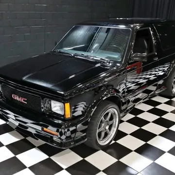 1993 GMC Typhoon