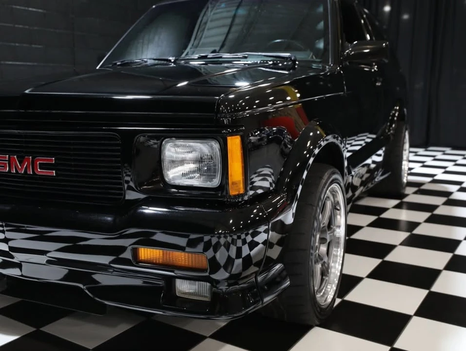 1993 GMC Syclone - Image 7 of 20