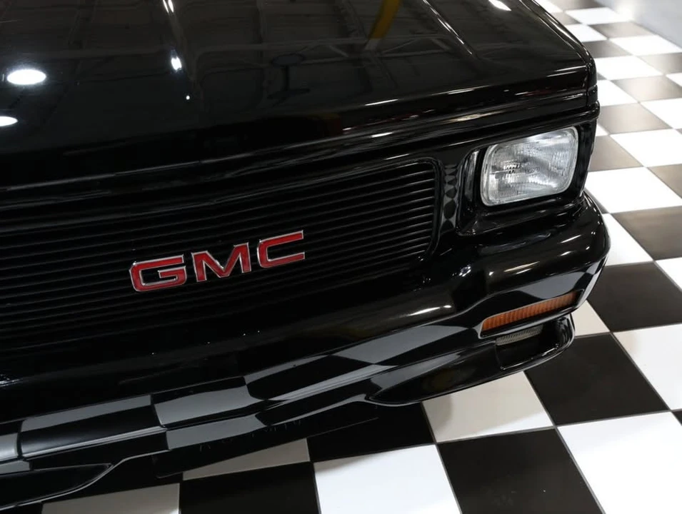 1993 GMC Syclone - Image 8 of 20