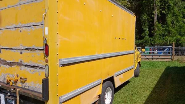 1993 GMC G-series Van - Image 3 of 10