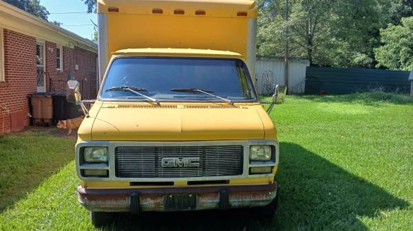 1993 GMC G-series Van - Image 2 of 10