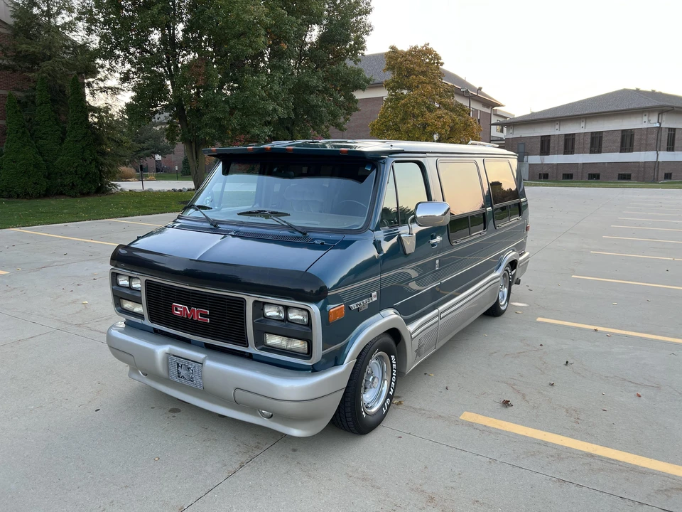 1993 GMC G-series Van - Image 6 of 31