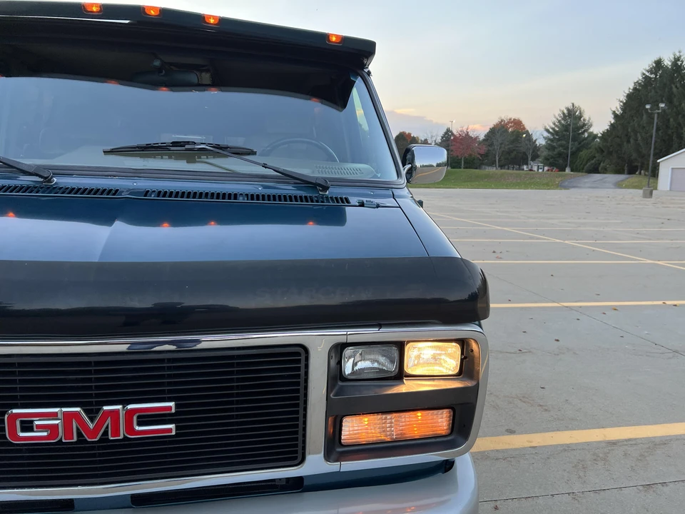 1993 GMC G-series Van - Image 23 of 31