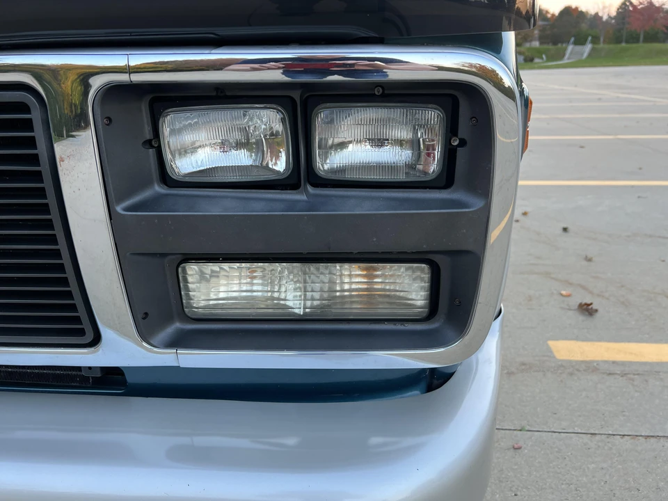 1993 GMC G-series Van - Image 22 of 31