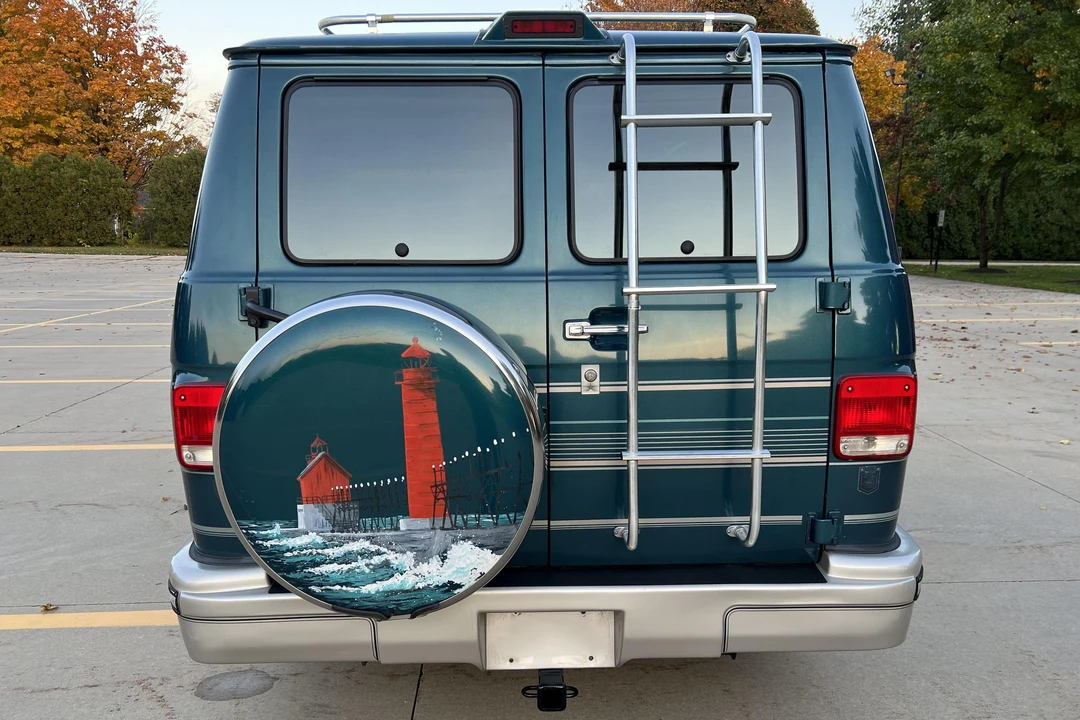 1993 GMC G-series Van - Image 5 of 31