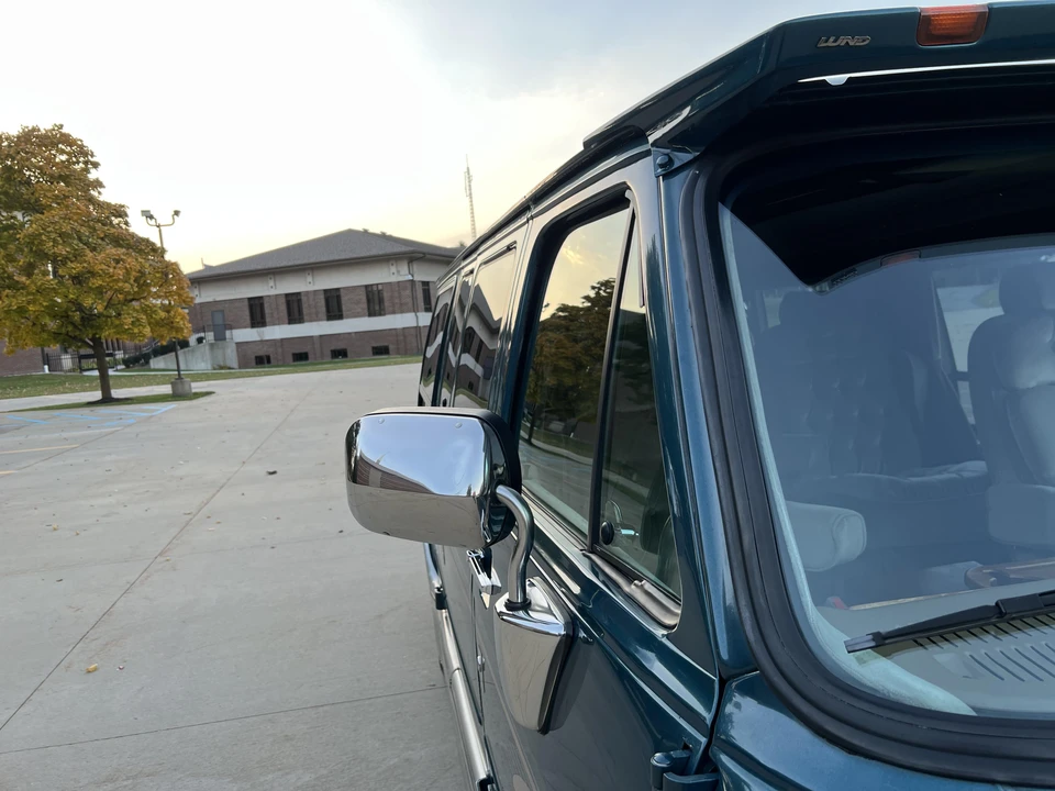 1993 GMC G-series Van - Image 12 of 31