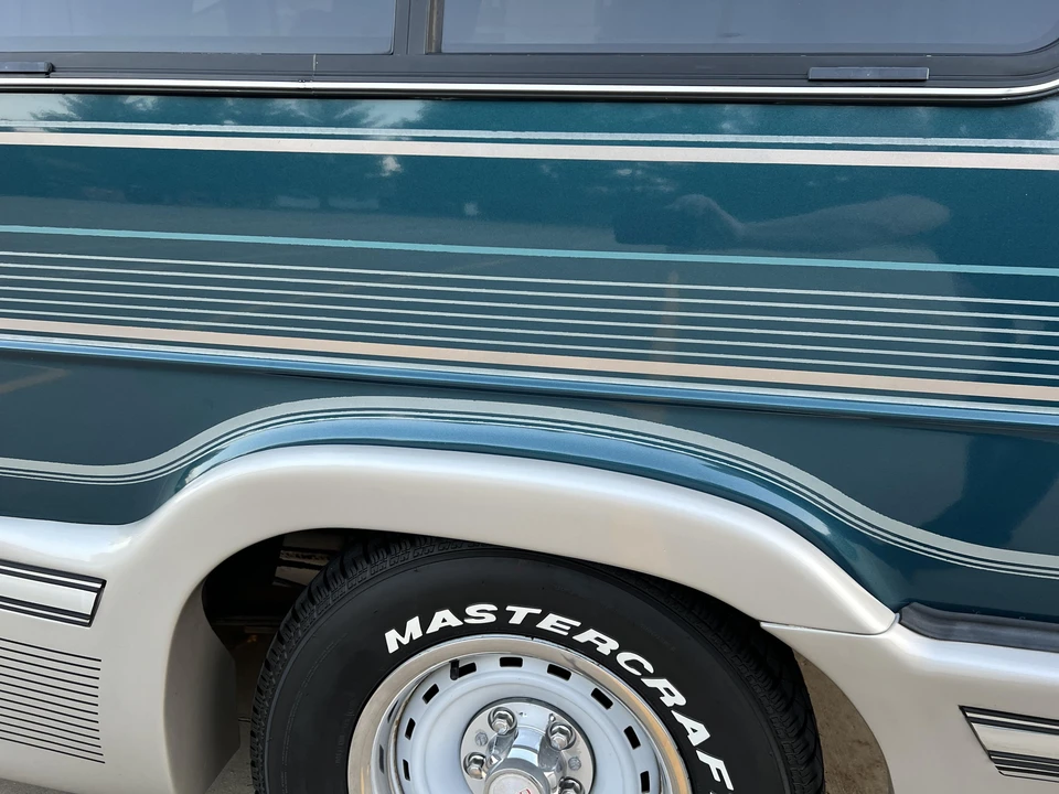 1993 GMC G-series Van - Image 30 of 31