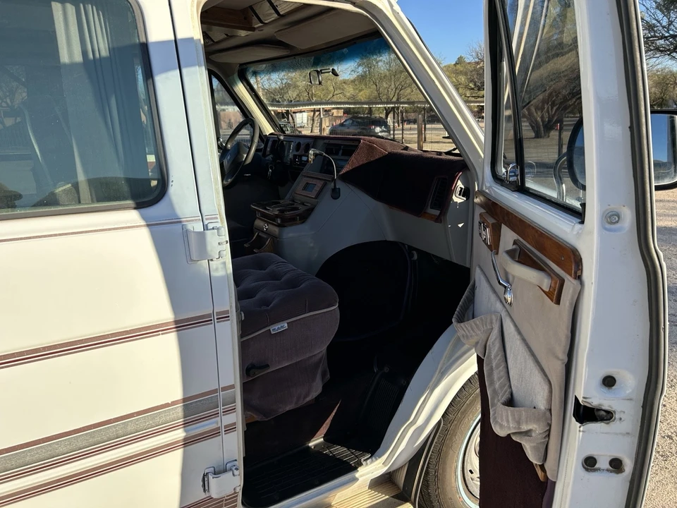 1993 GMC G-series Van - Image 11 of 19