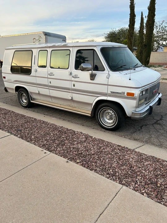 1993 GMC G-series Van - Image 2 of 13