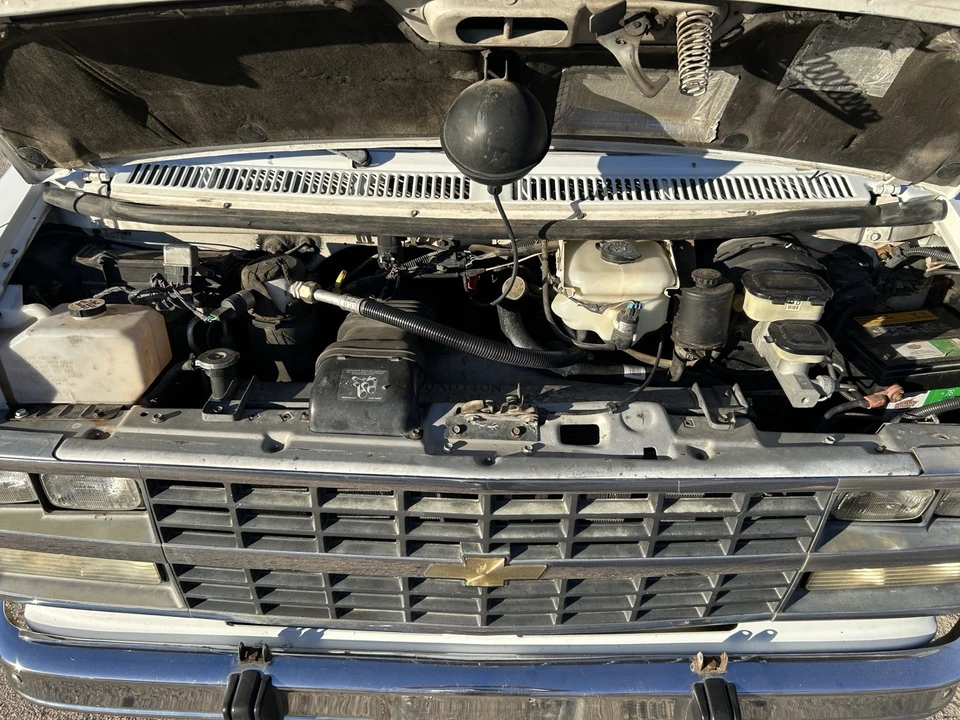 1993 GMC G-series Van - Image 16 of 19