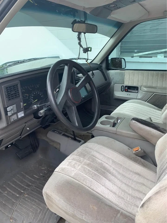 1993 GMC Yukon - Image 2 of 9