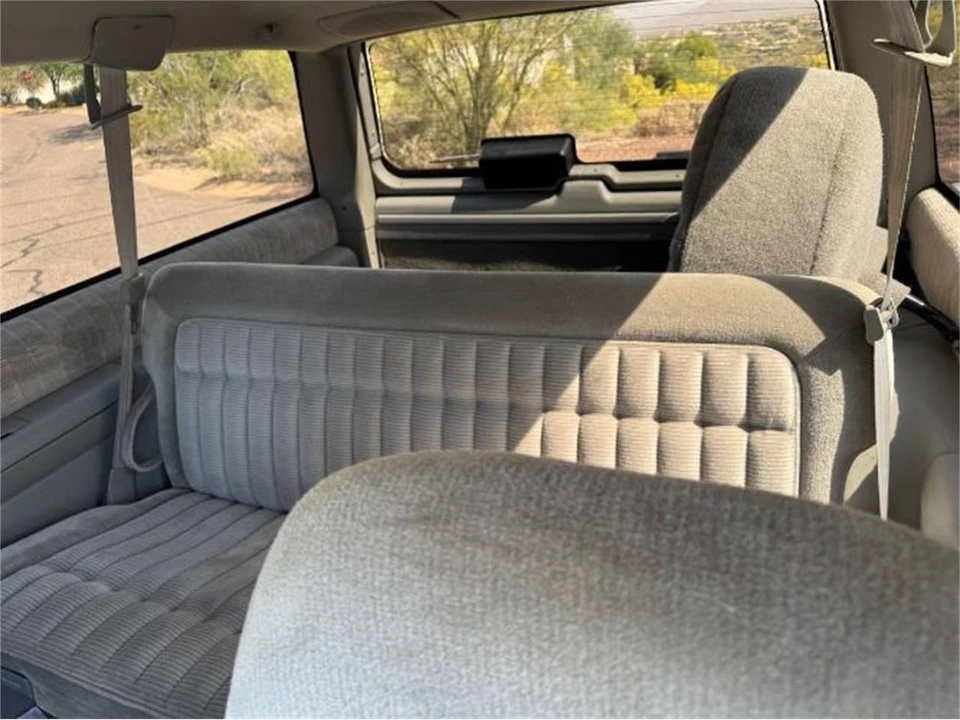 1993 GMC Yukon - Image 11 of 14