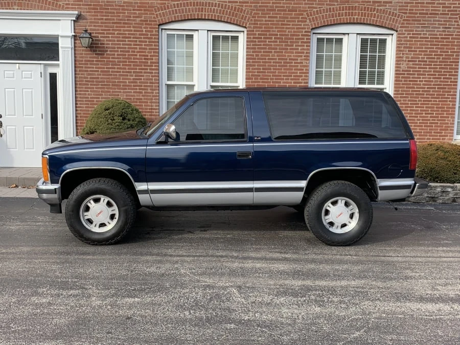 1993 GMC Yukon 1st Gen - Image 2 of 8
