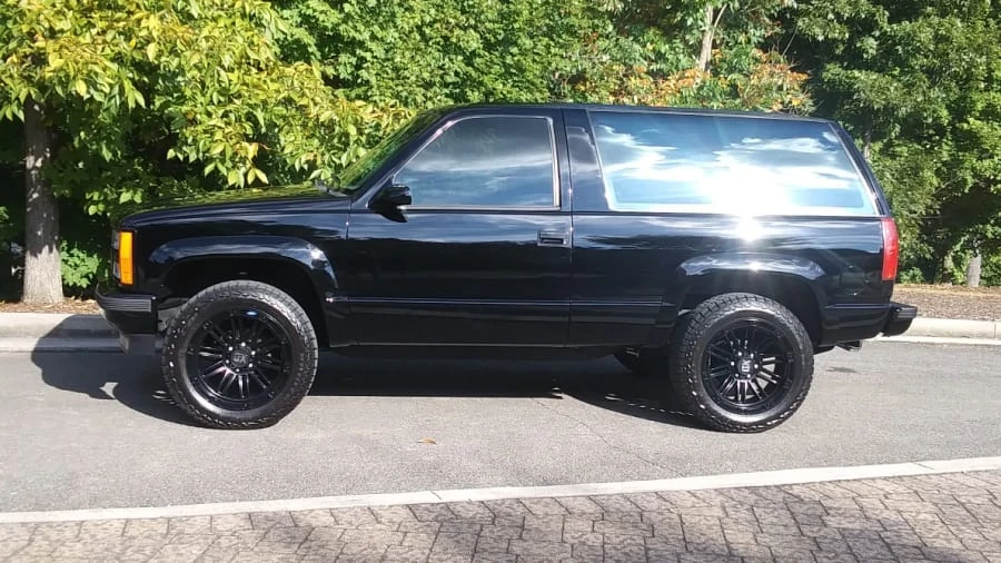 1993 GMC Yukon 1st Gen - Image 2 of 8