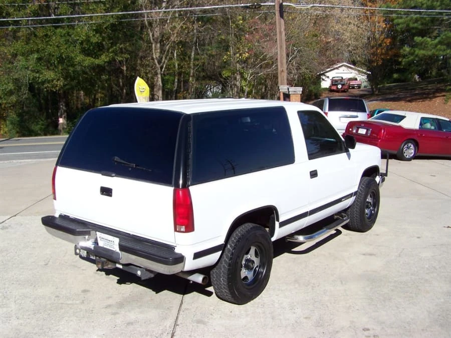 1993 GMC Yukon 1st Gen - Image 2 of 11