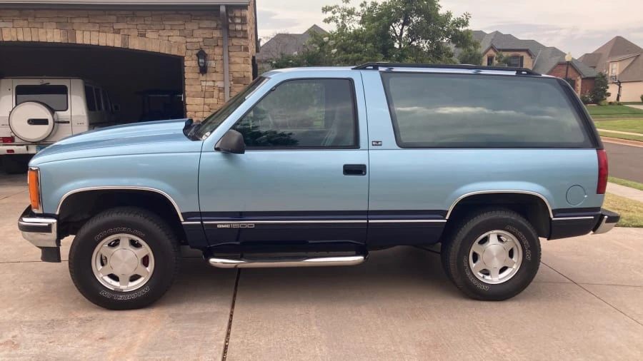 1993 GMC Yukon 1st Gen - Image 2 of 7
