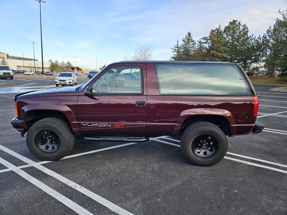 1993 GMC Yukon 1st Gen - Image 9 of 31