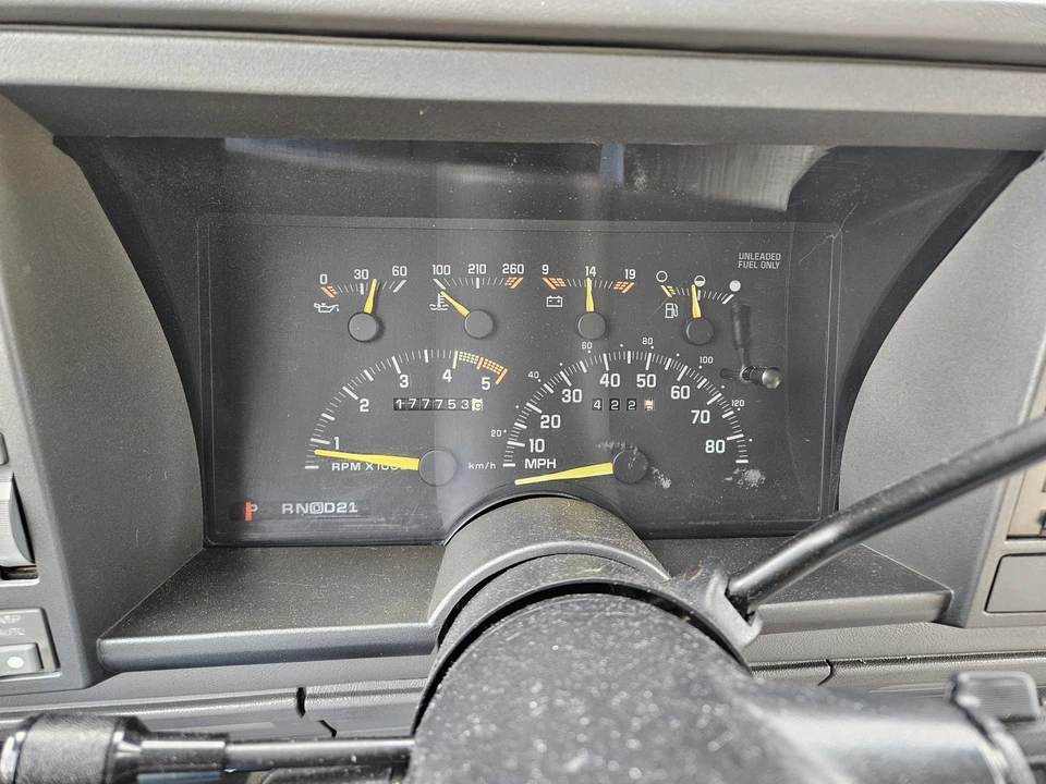 1993 GMC Yukon 1st Gen - Image 27 of 31