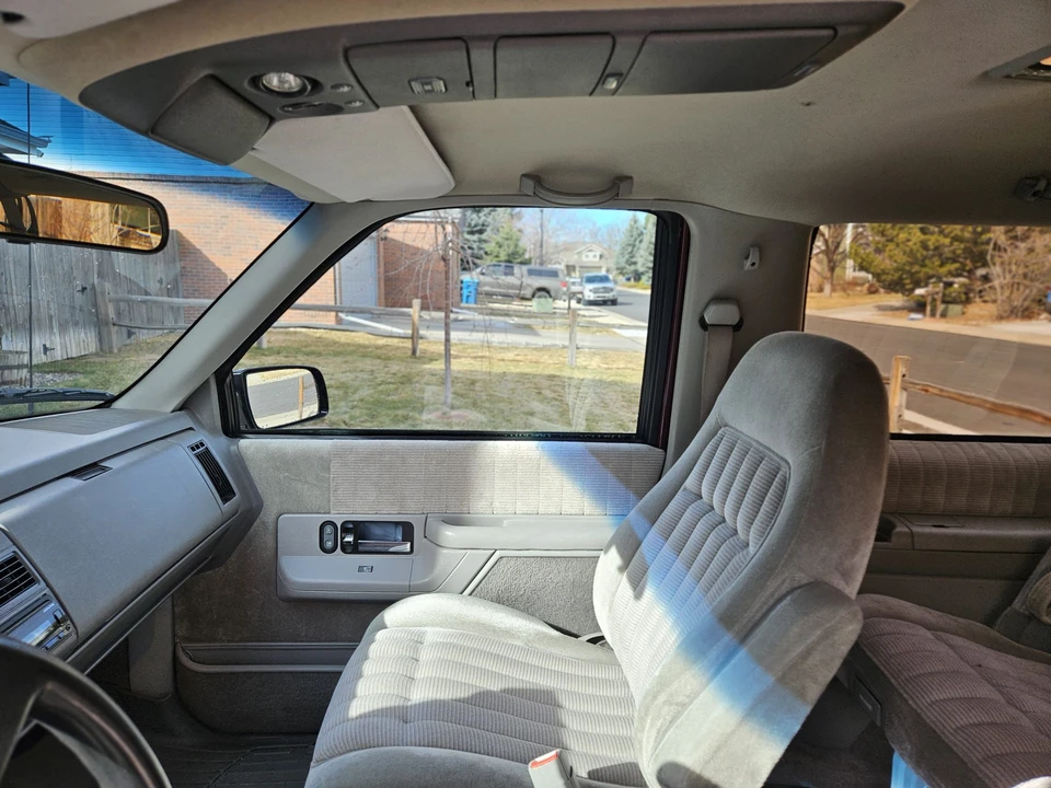 1993 GMC Yukon 1st Gen - Image 20 of 31