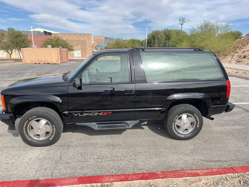 1993 GMC Yukon 1st Gen - Image 3 of 31