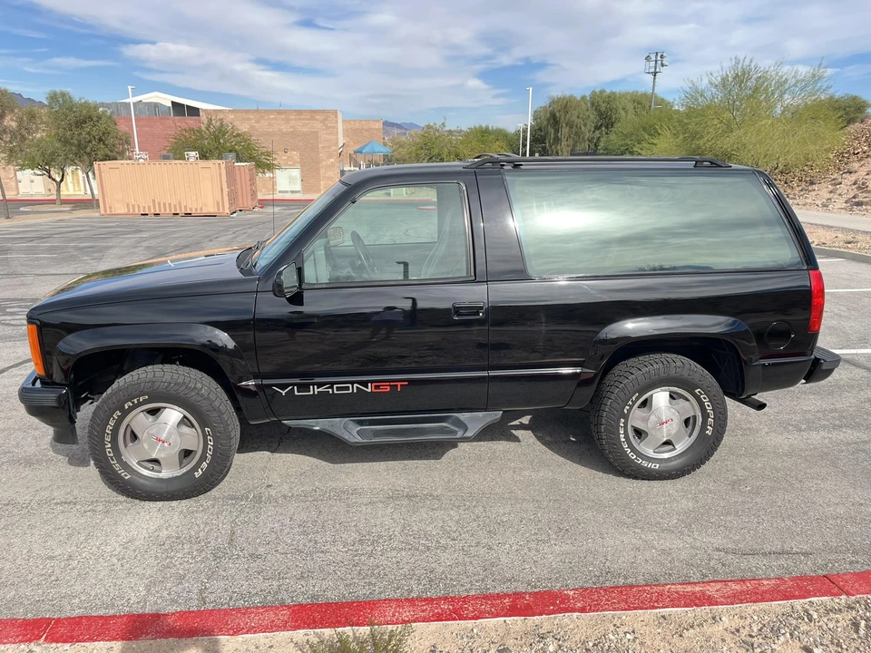 1993 GMC Yukon 1st Gen - Image 4 of 31